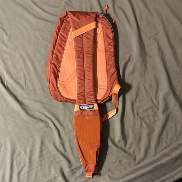 Patagonia Orange Ultralight Sling bag - Picture 3 of 4